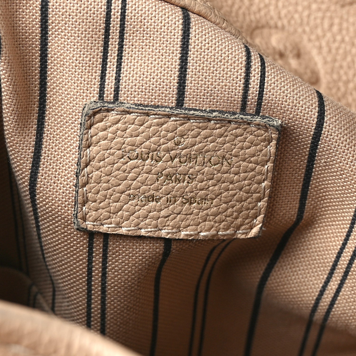 Louis Vuitton Empreinte Artsy MM Dune 7 of 13