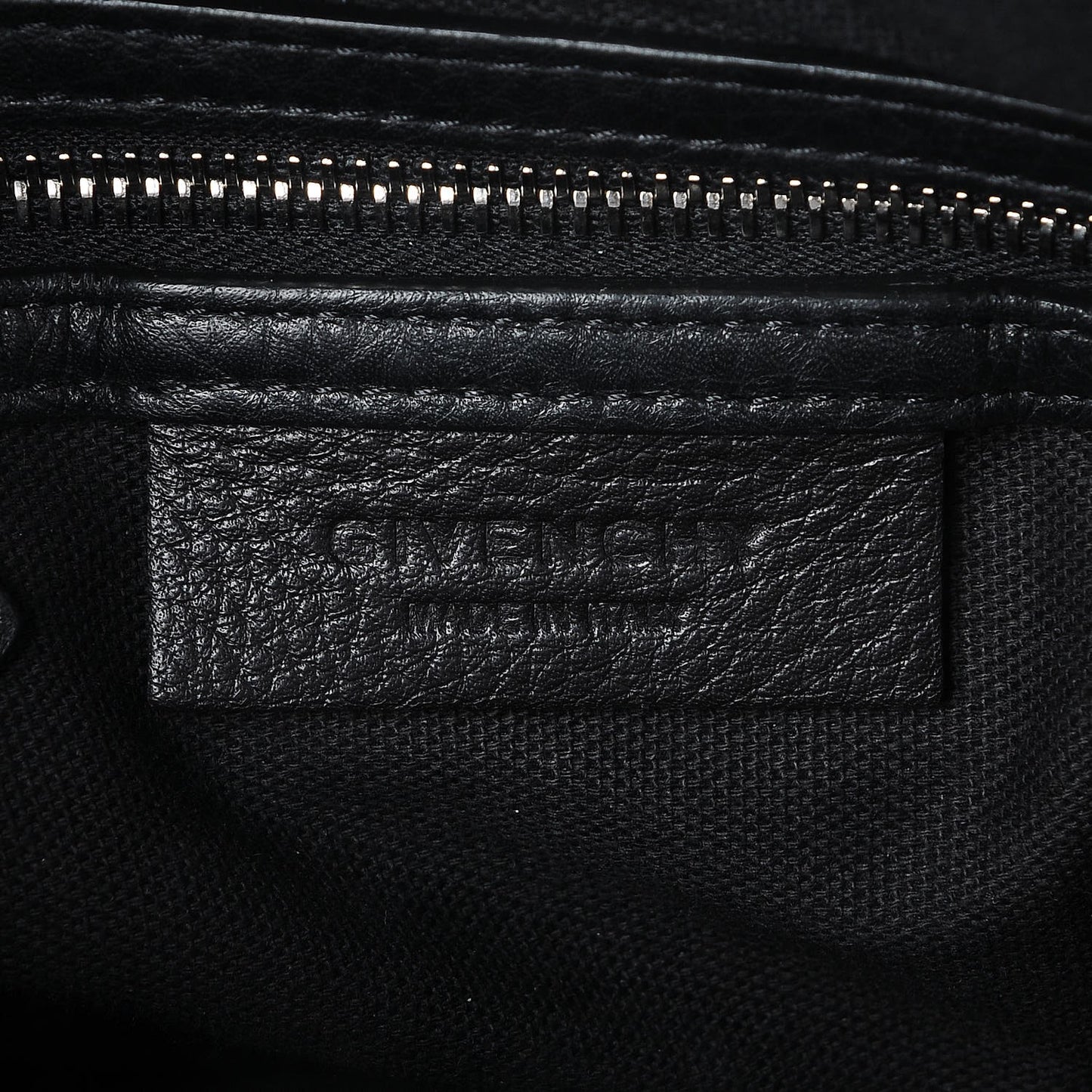 Waxed Calfskin Micro Nightingale Black