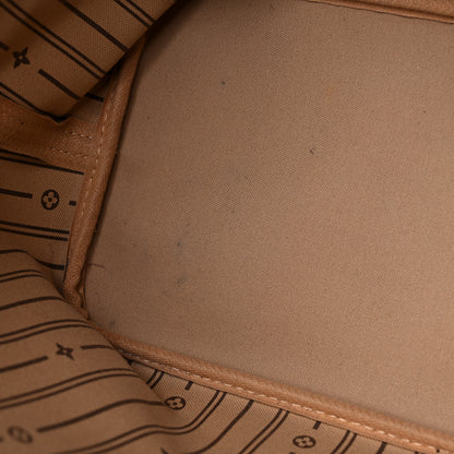 Louis Vuitton Monogram Neverfull MM 10 of 18