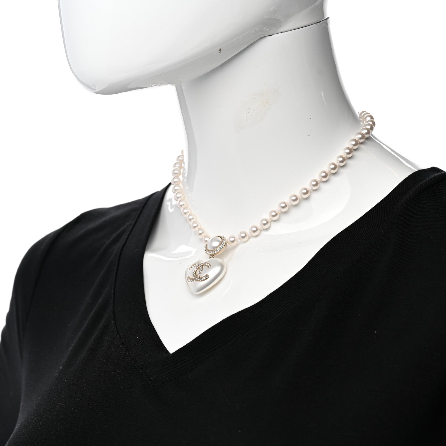 Chanel Pearl Crystal CC Heart Short Necklace Pearly White Gold 2 of 6