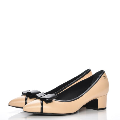 Chanel Lambskin Bow Pointed Toe Pumps 39.5 Beige Black 3 of 9