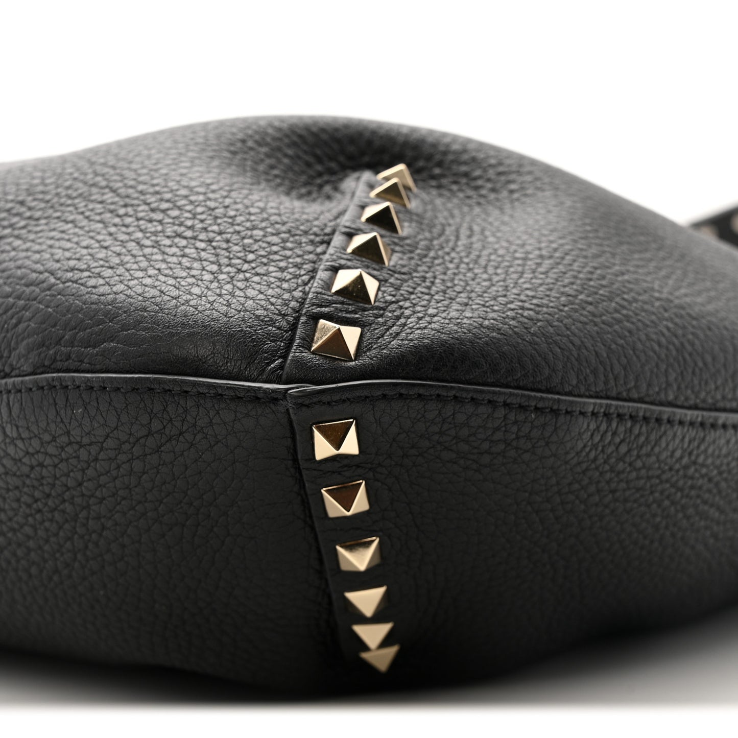 Grained Calfskin Large Rockstud Hobo Black