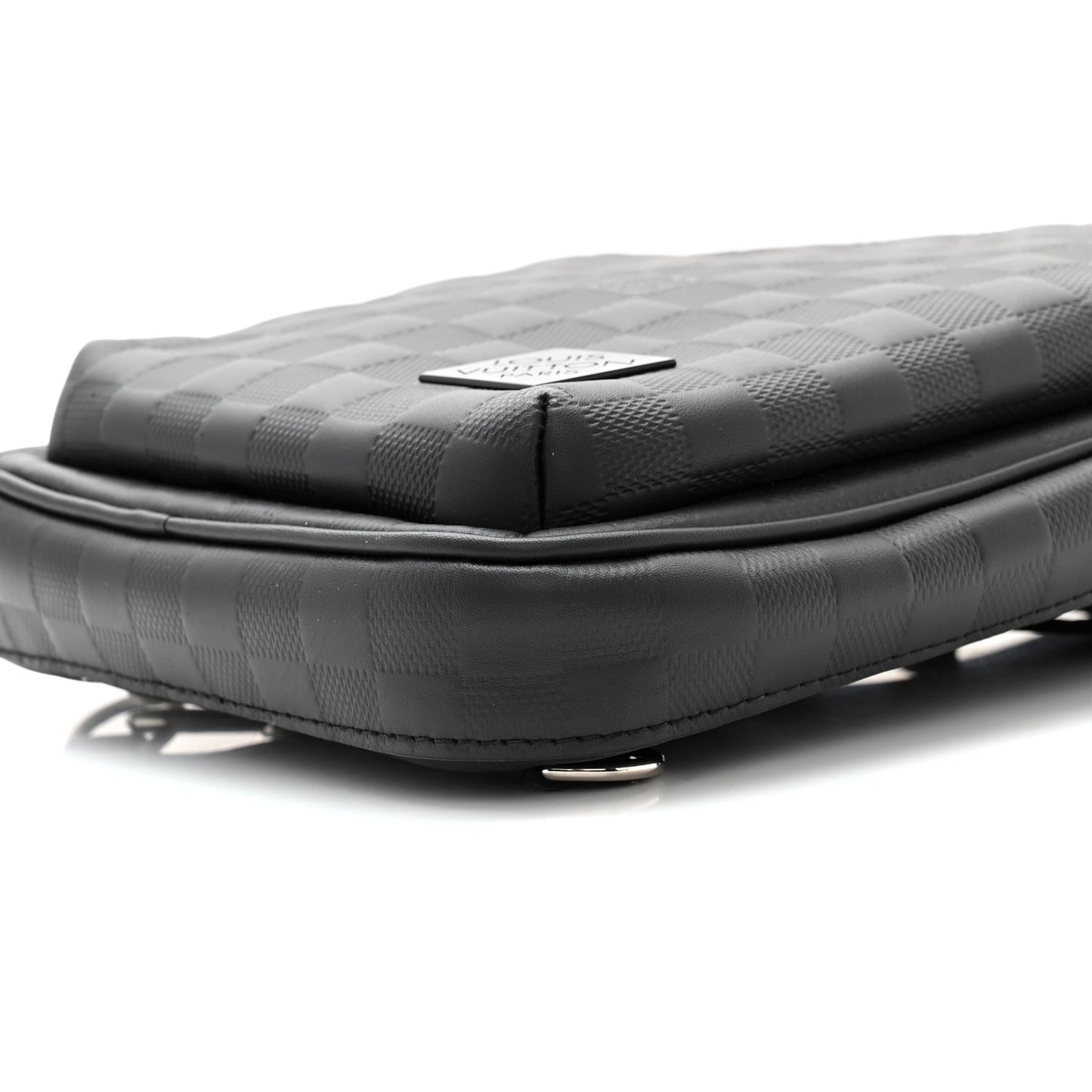 Damier Infini Avenue Sling Bag NM Onyx