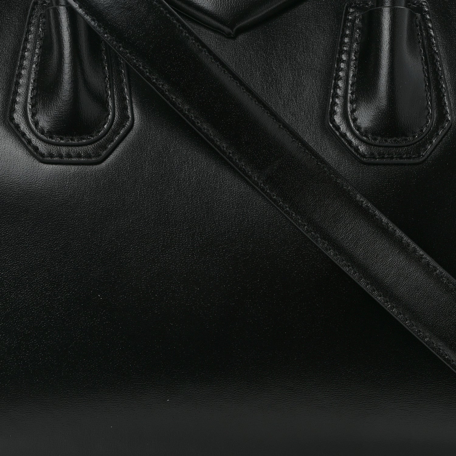 Givenchy Shiny Lord Calfskin Small Antigona Black 8 of 11