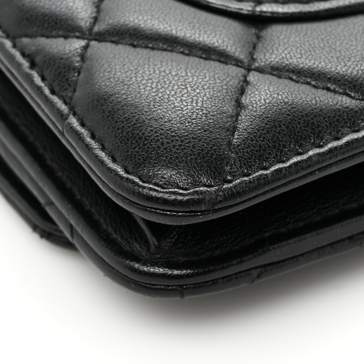 Lambskin Quilted Wallet On Chain WOC Black