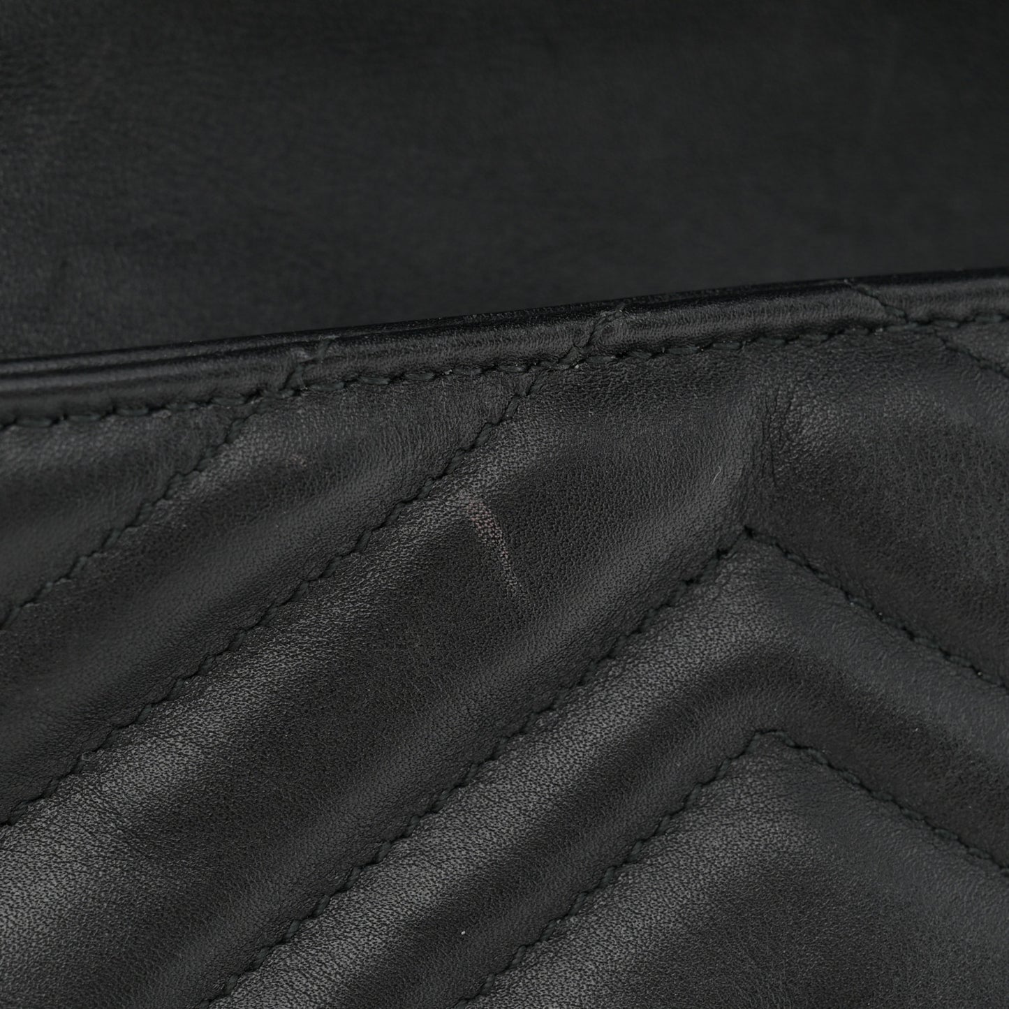 Calfskin Matelasse Super Mini GG Marmont Shoulder Bag Black