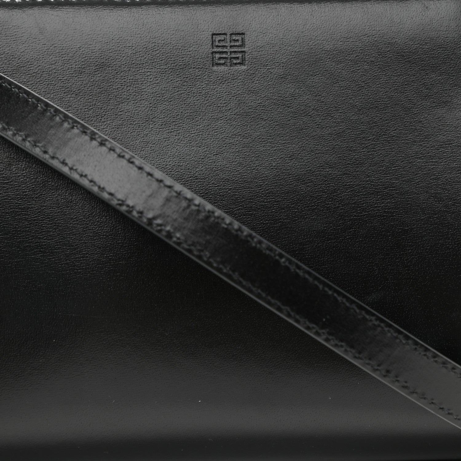 Givenchy Box Calfskin XS Antigona Black 1109297 – FASHIONPHILE