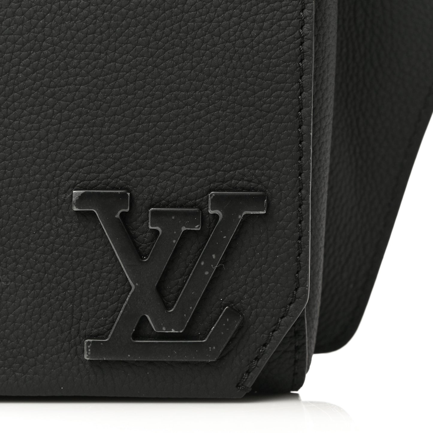 Grained Calfskin Aerogram Slingbag Black