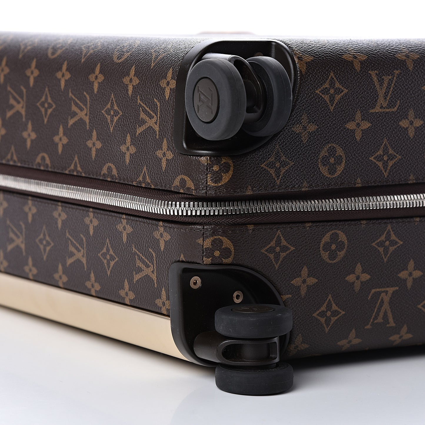 Monogram Horizon 50