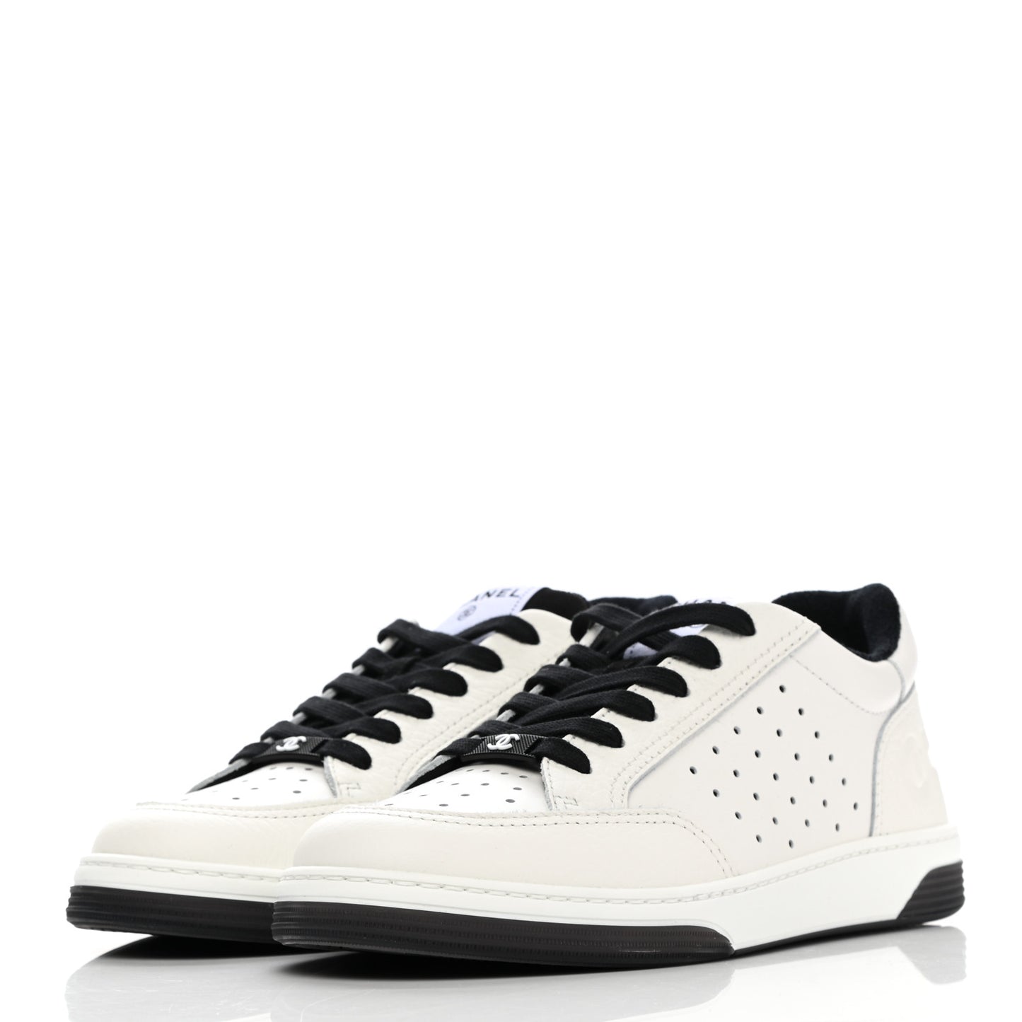 Grained Calfskin Fabric Womens Logo Sneakers 39 White Black