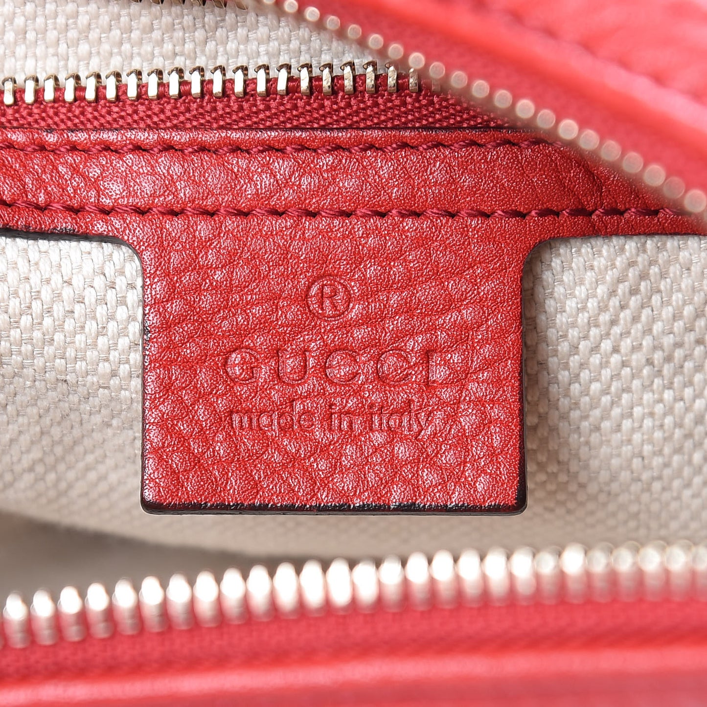 Pebbled Calfskin Large Soho Hobo Red