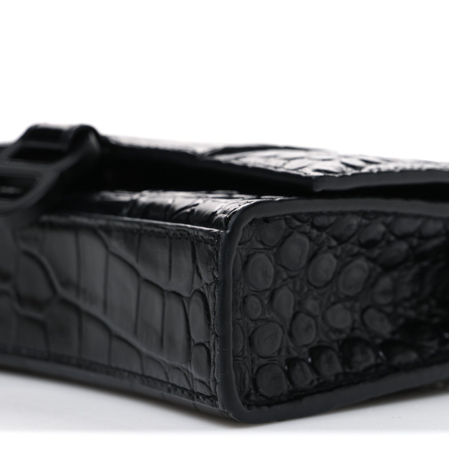Shiny Calfskin Monochrome Crocodile Embossed Hourglass Chain Bag Black