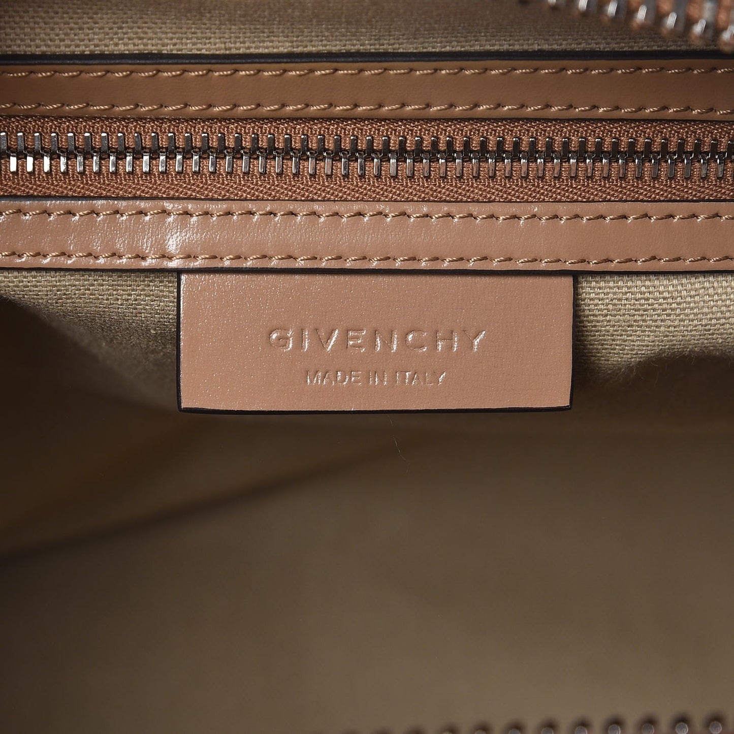Shiny Lord Calfskin Medium Antigona Dark Beige