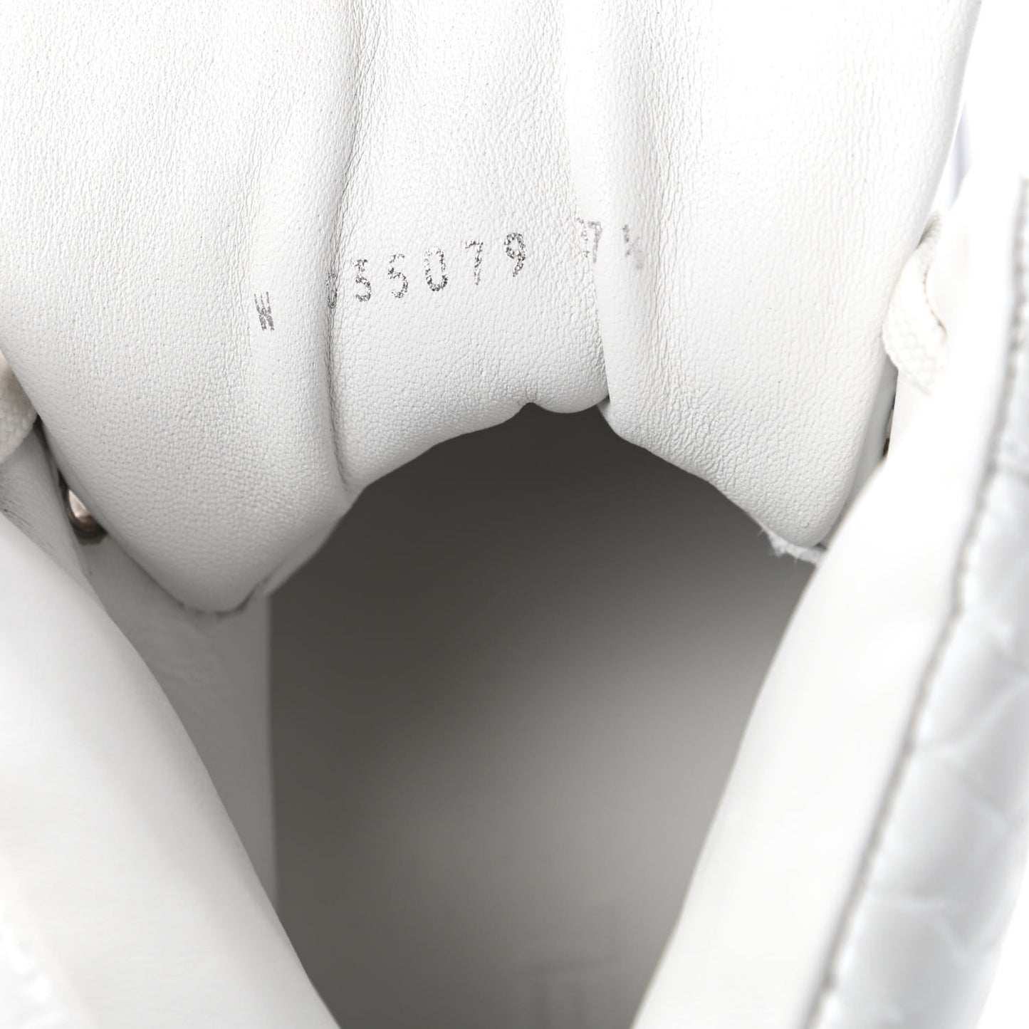 Calfskin Crocodile Embossed Cocodile High Top Sneakers 37.5 White