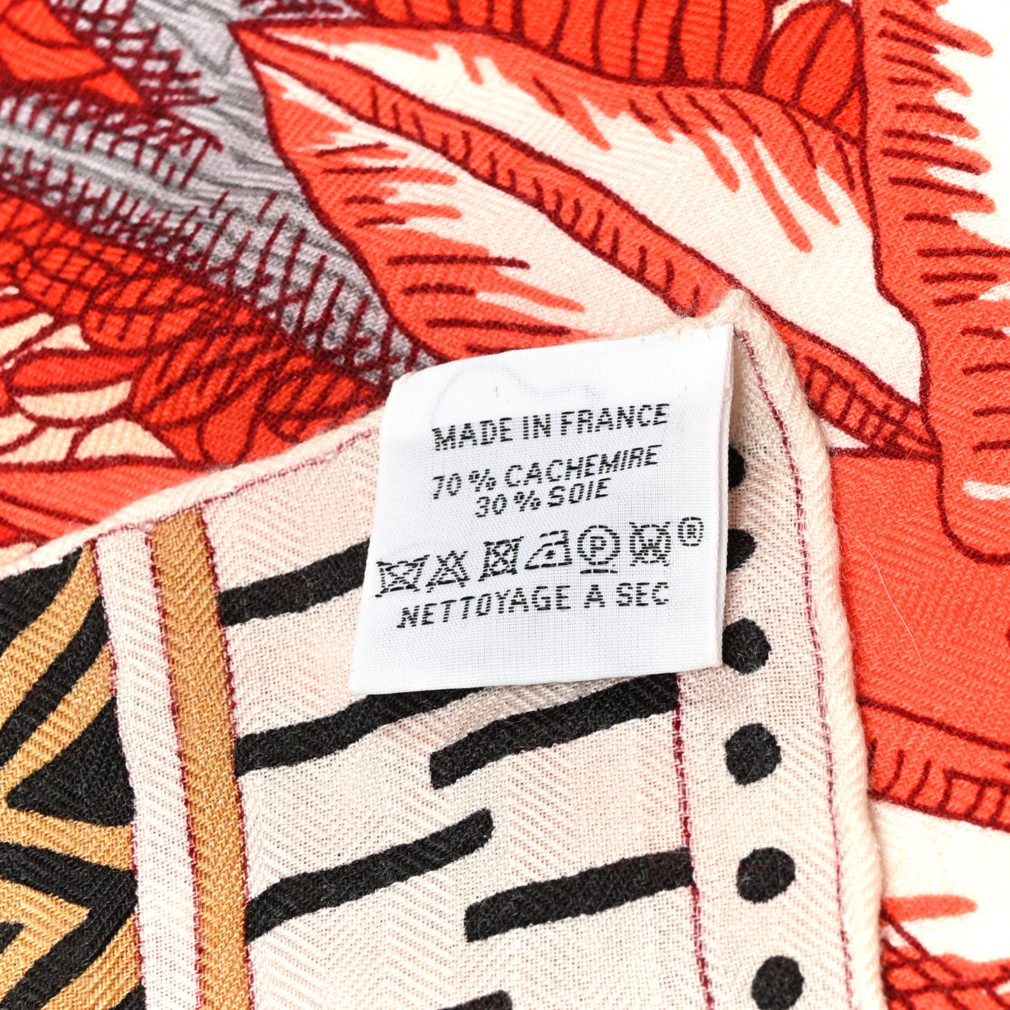 Cashmere Silk Acte III Scene I La Clairiere Shawl 140 Rouge Rose White