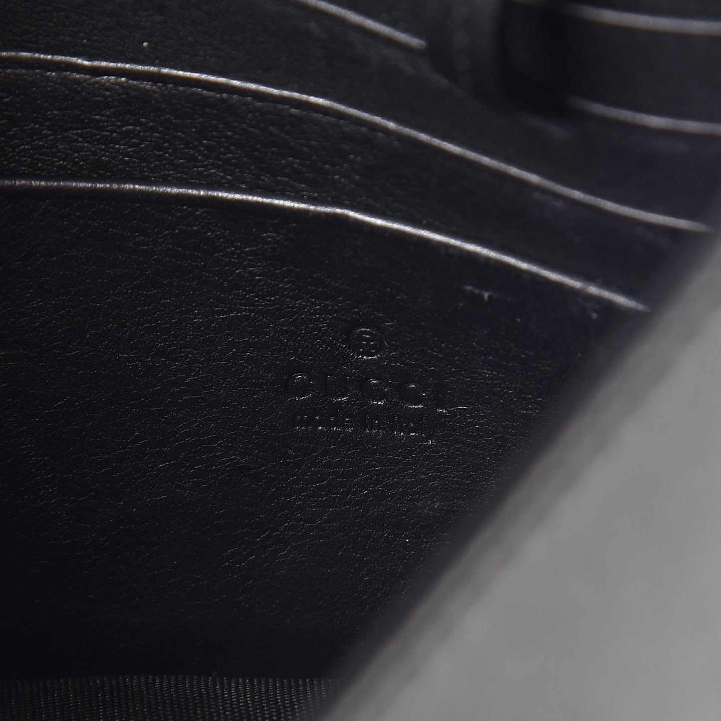 Calfskin Icon Wallet Black
