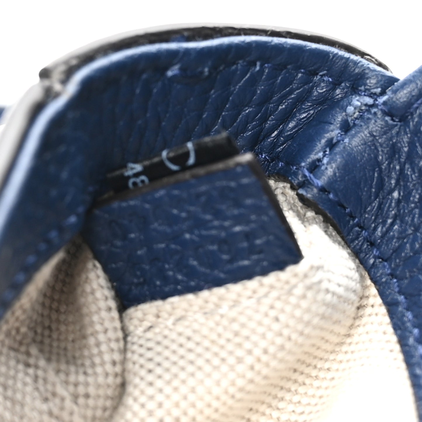 Piuma Calfskin Jumbo GG Embossed Small Messenger Bag Royale