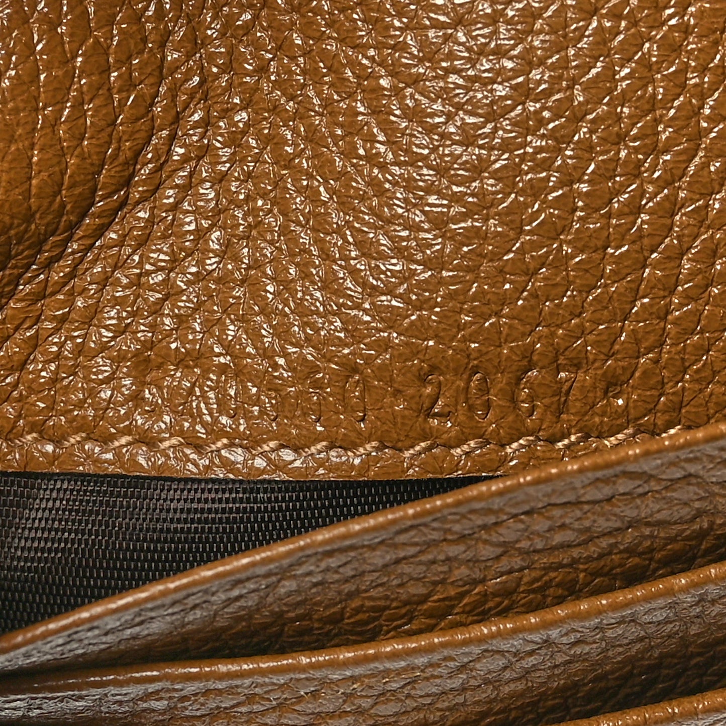 Grainy Calfskin Zumi Chain Card Case Wallet Friky Taupe