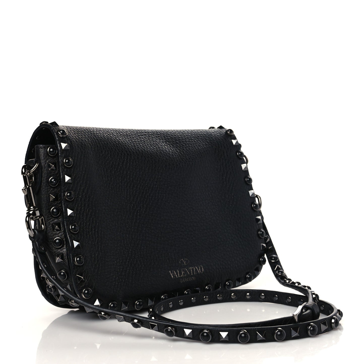Pebbled Calfskin Onyx Medium Rockstud Rolling Flap Saddle Bag Black