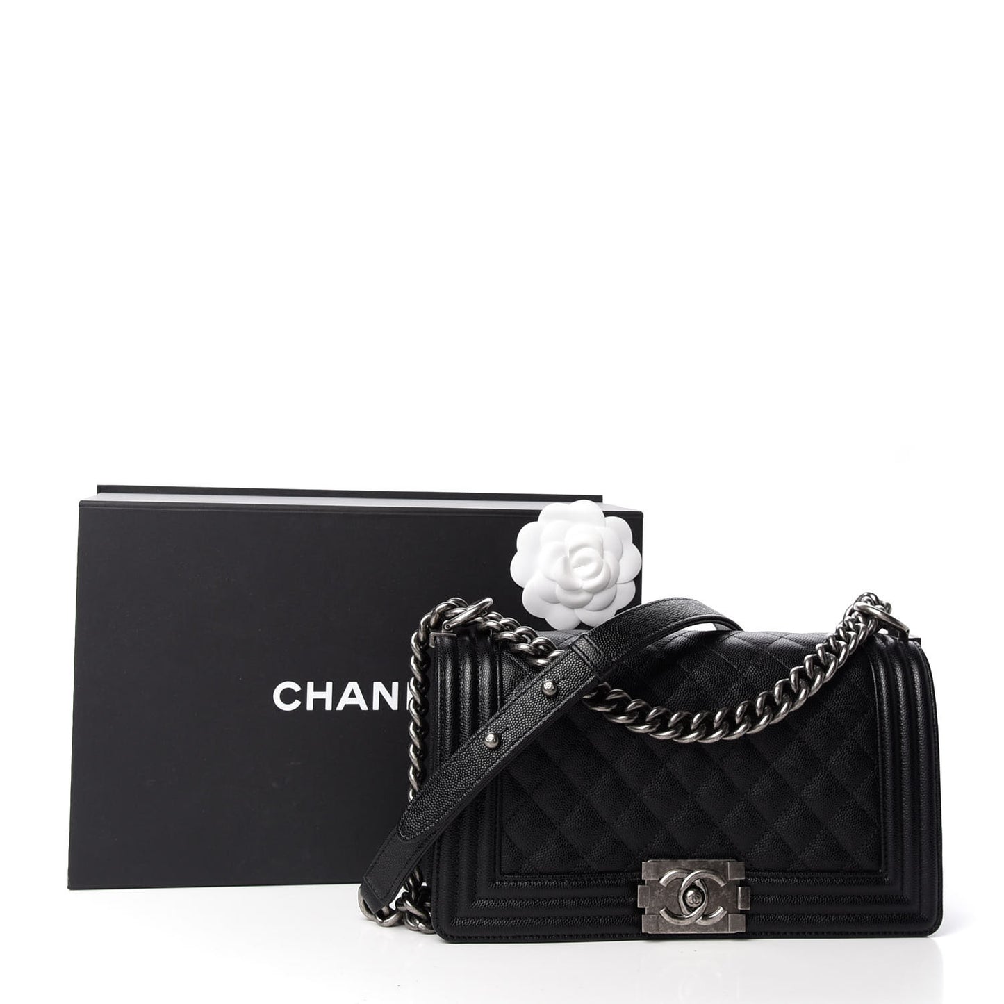 Caviar Quilted Medium Boy Flap Black