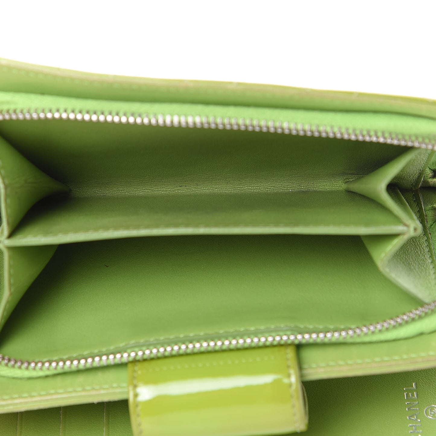 Patent Quilted Brilliant Zipped Pocket Wallet Green