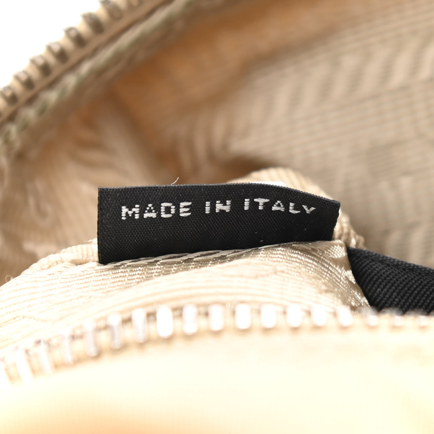 Prada Nylon Re-Edition 2005 Shoulder Bag Cammeo 8 of 18