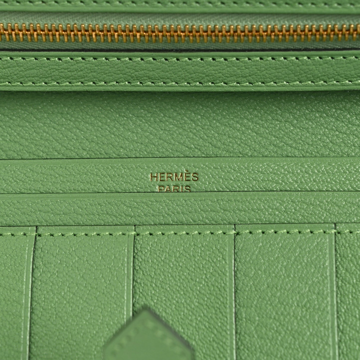 Chèvre Mysore Bearn Gusset Wallet Vert Criquet
