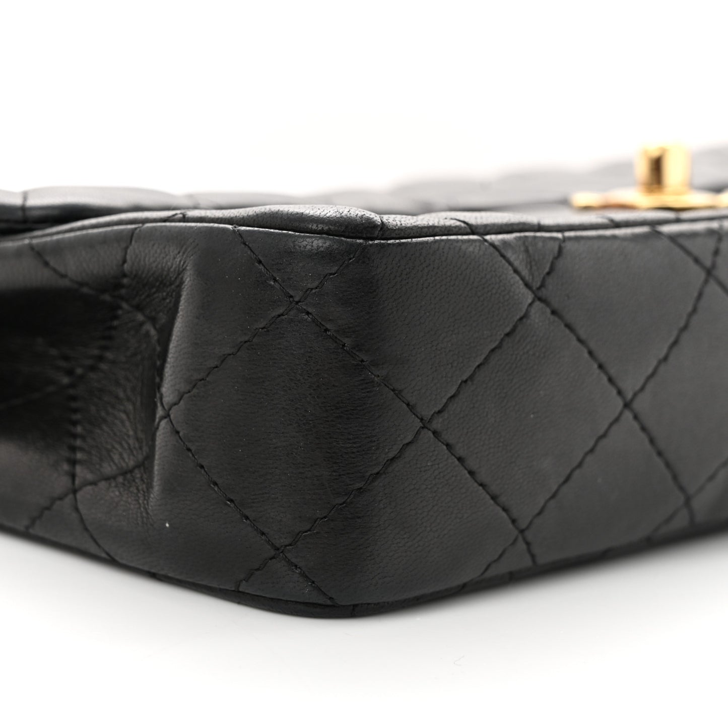 Lambskin Quilted East West Flap Black