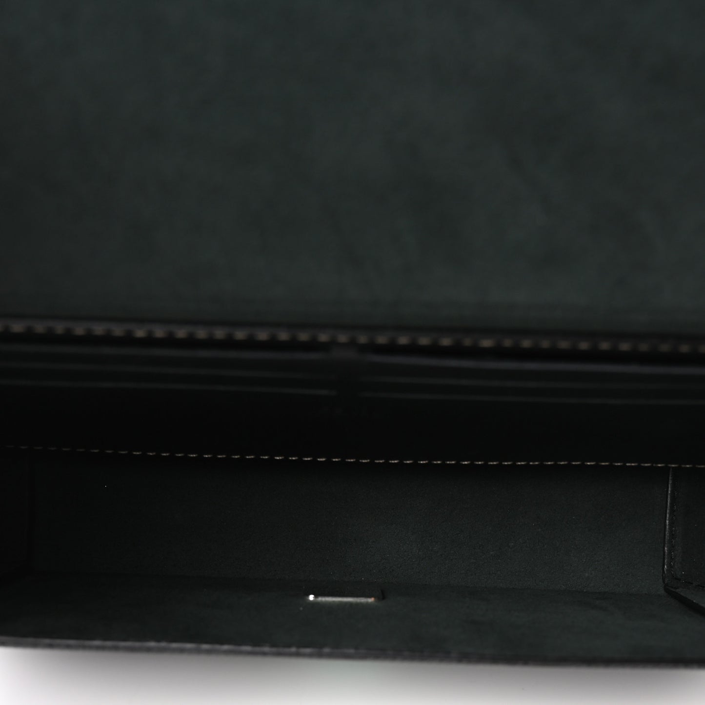 Vitello King FF Lines Embossed Baguette Soft Trunk Black