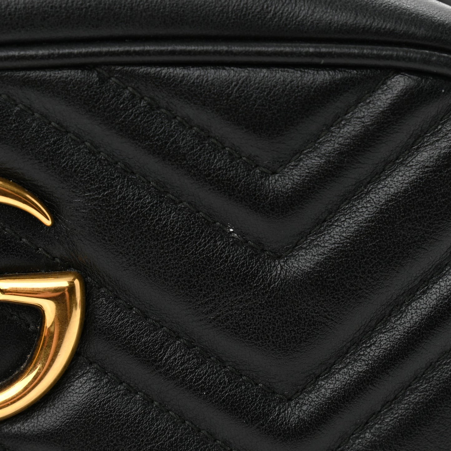 Calfskin Matelasse Small GG Marmont Chain Shoulder Bag Black