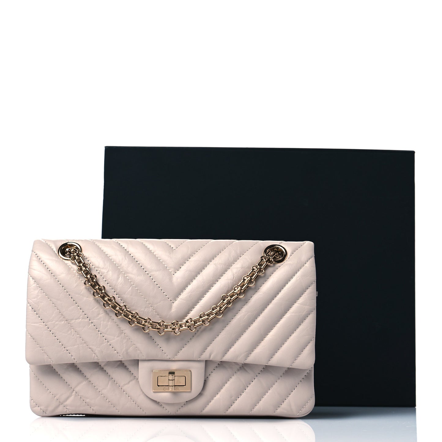 Aged Calfskin Chevron Quilted 2.55 Reissue 225 Flap Ivory