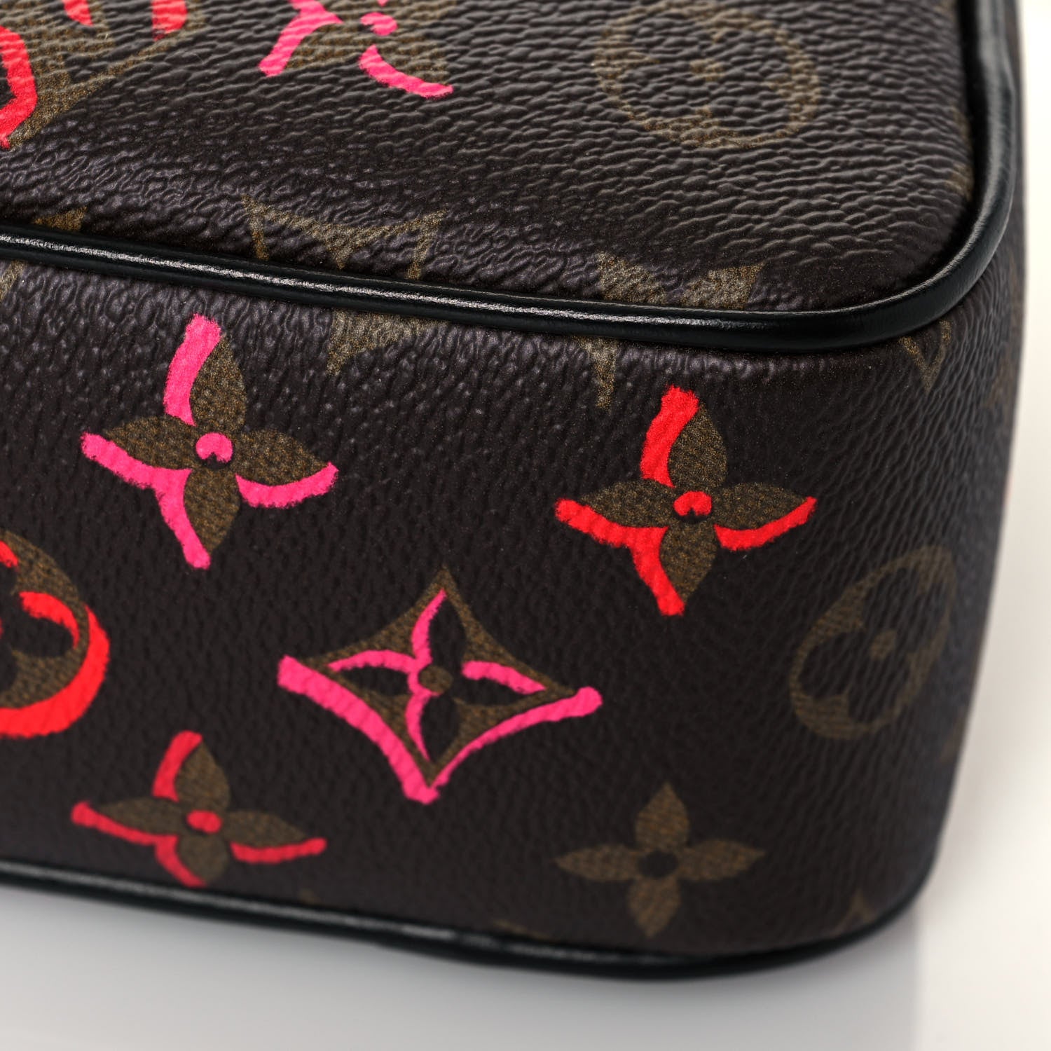 Louis Vuitton Monogram Fall In Love Sac Coeur 10 of 11