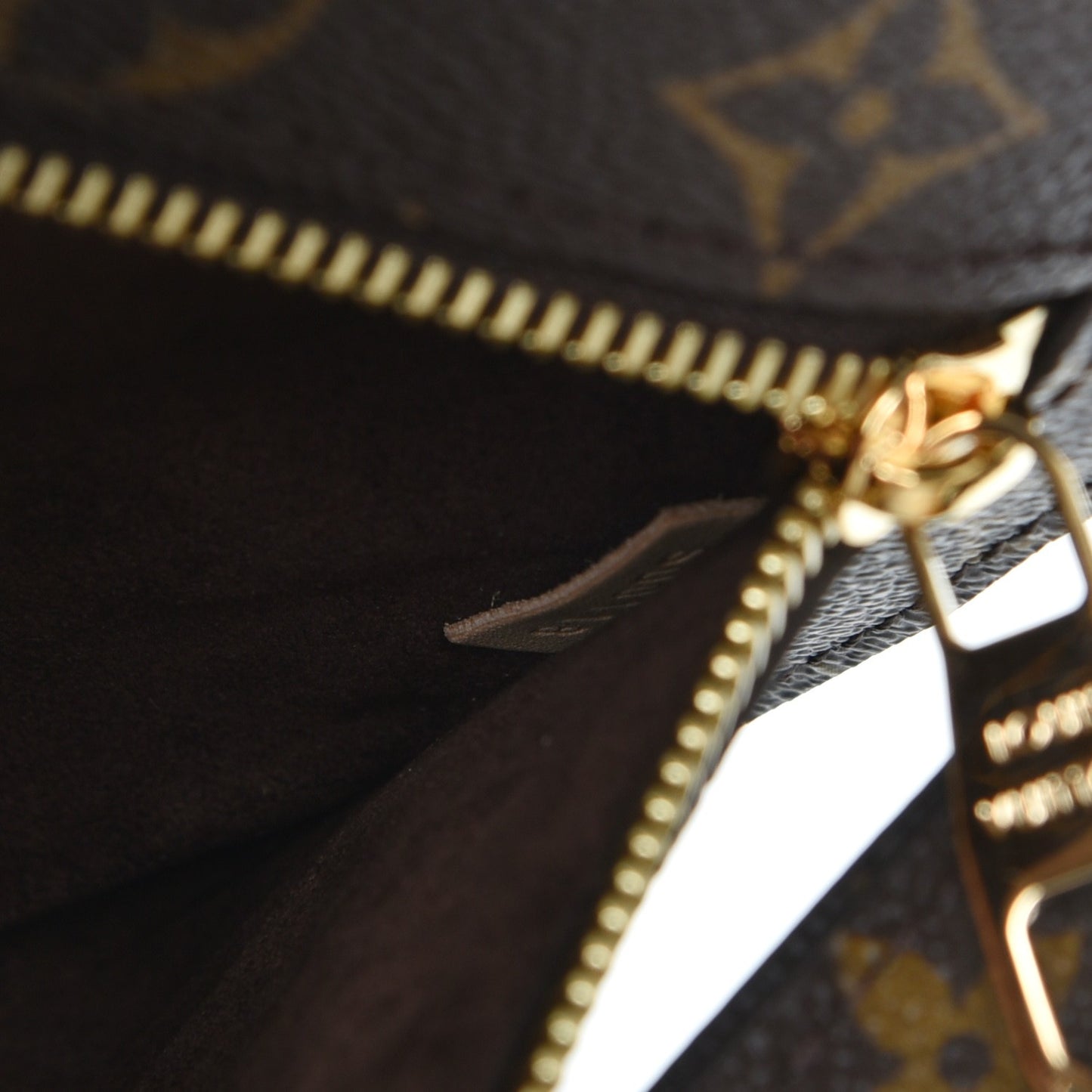Monogram Pochette Metis