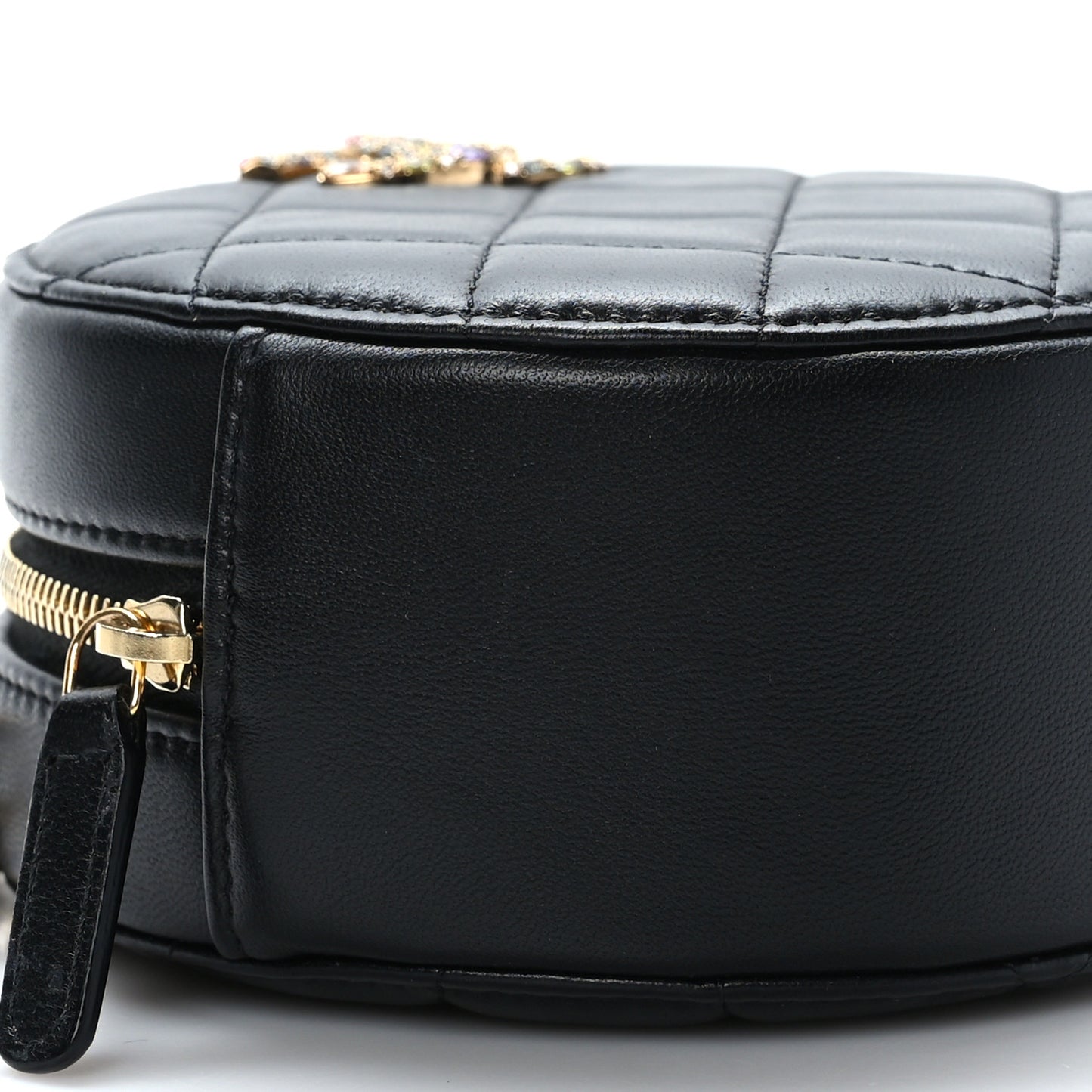 Lambskin Quilted Zirconium Round Clutch With Chain Black