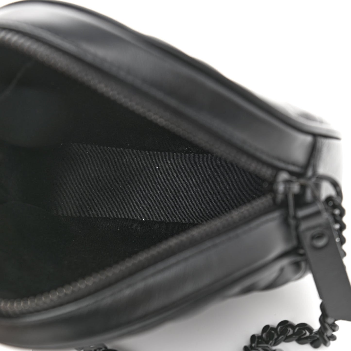 Calfskin Matelasse Chevron Round Vinyle Camera Bag Black