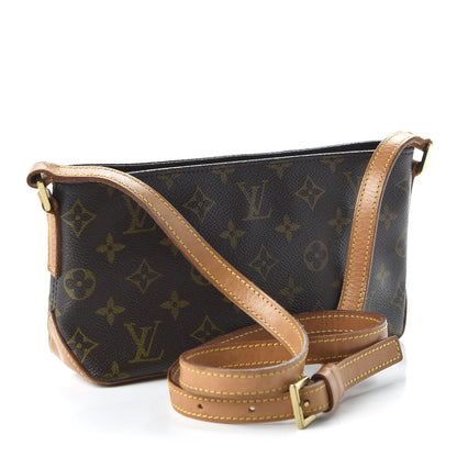 Louis Vuitton Monogram Trotteur 3 of 12