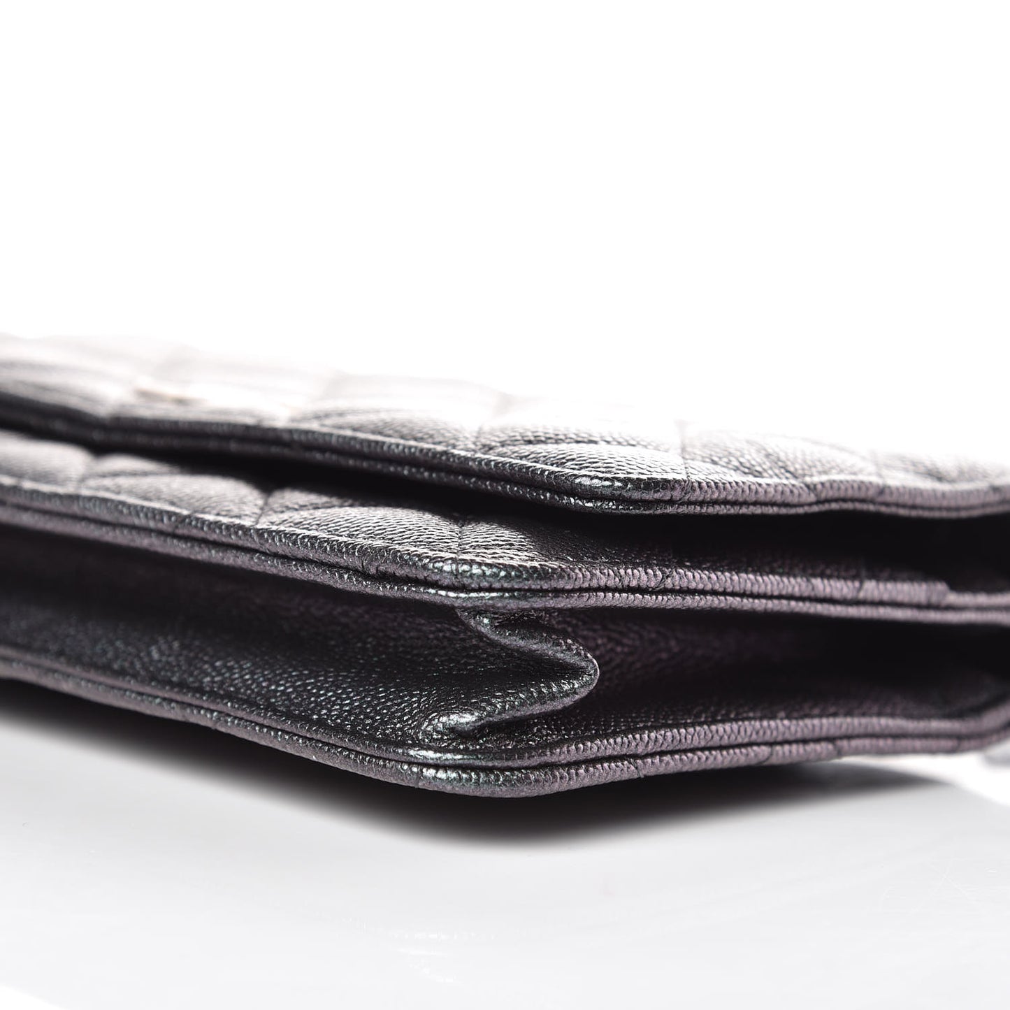 Iridescent Caviar Quilted Wallet On Chain WOC Black