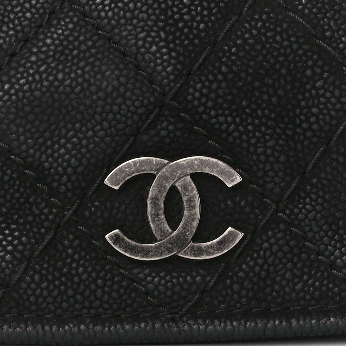 Bullskin Suede Small Highlander Messenger Flap Black