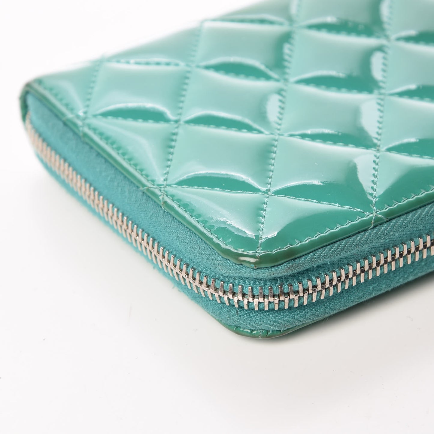 Patent Calfskin Quilted Large Gusset Zip Around Wallet Green