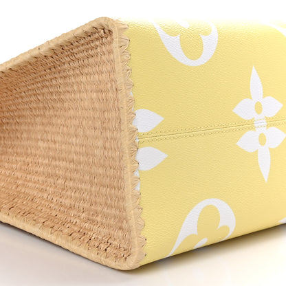 Louis Vuitton Monogram Giant By The Pool Guam Onthego GM Light Pink 7 of 10
