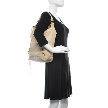 Balenciaga Agneau Classic Hardware Day Hobo Praline 2 of 17