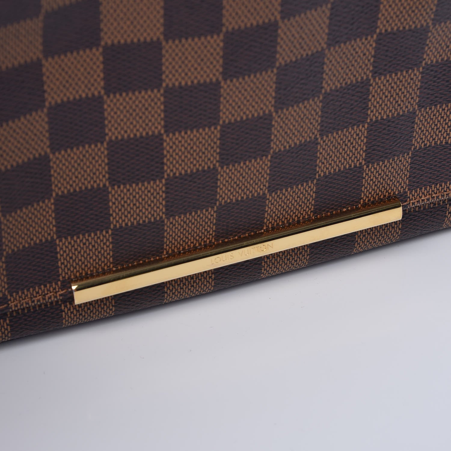 Louis Vuitton Damier Ebene Hoxton PM 7 of 7