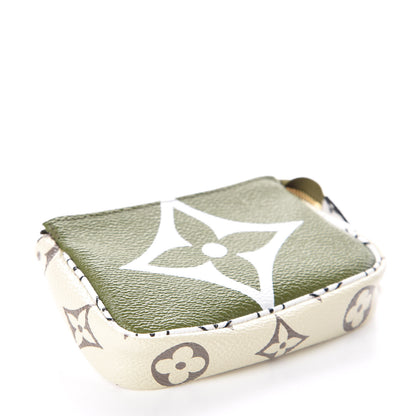 Louis Vuitton Monogram Giant Micro Pochette Accessories Kaki White 4 of 8