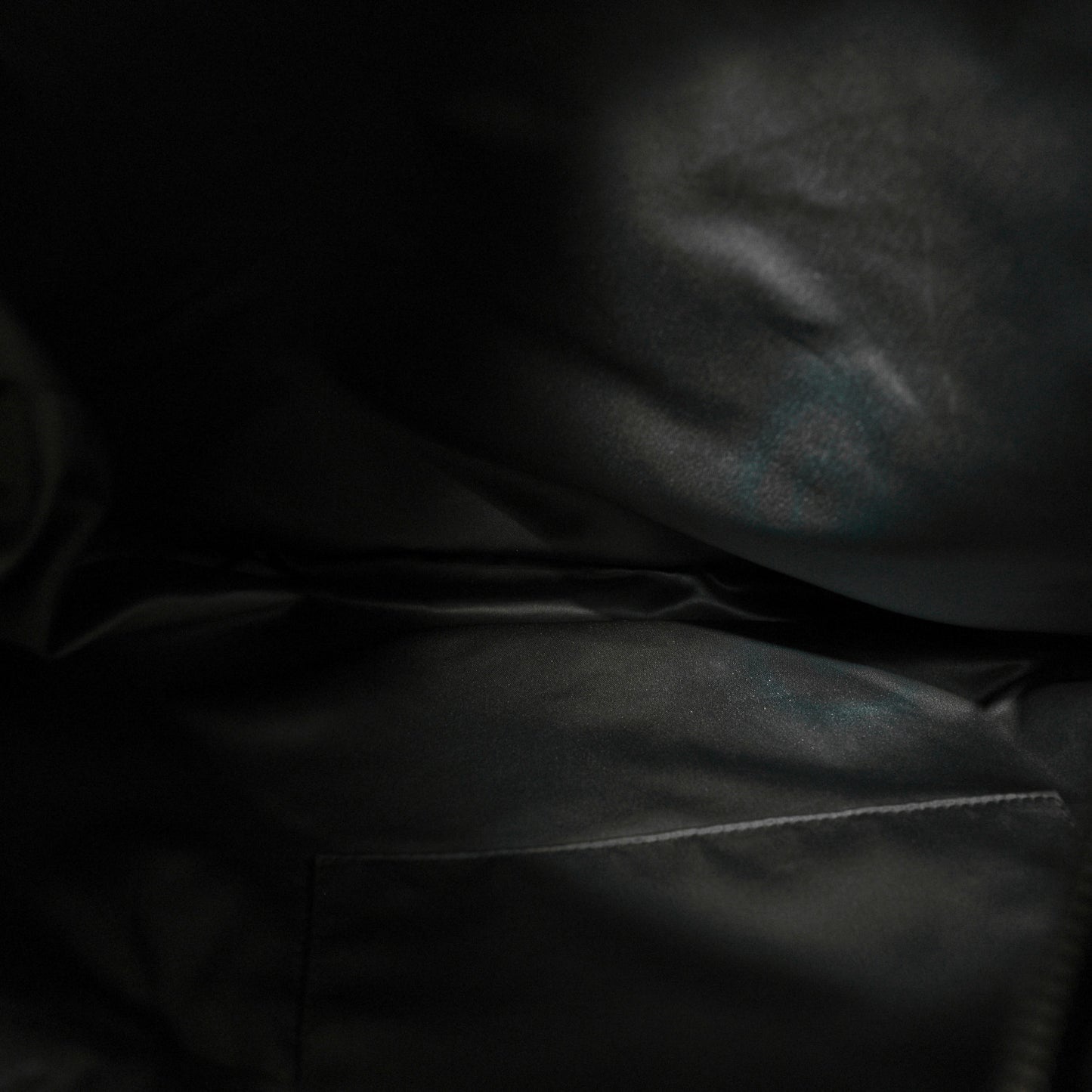 Snakeskin Rock and Chain Hobo Black