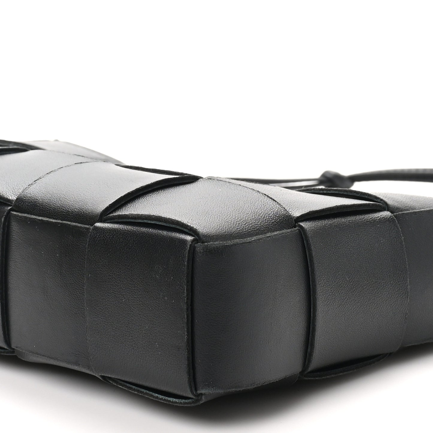 Calfskin Maxi Intrecciato Cassette Pouch On Strap Black