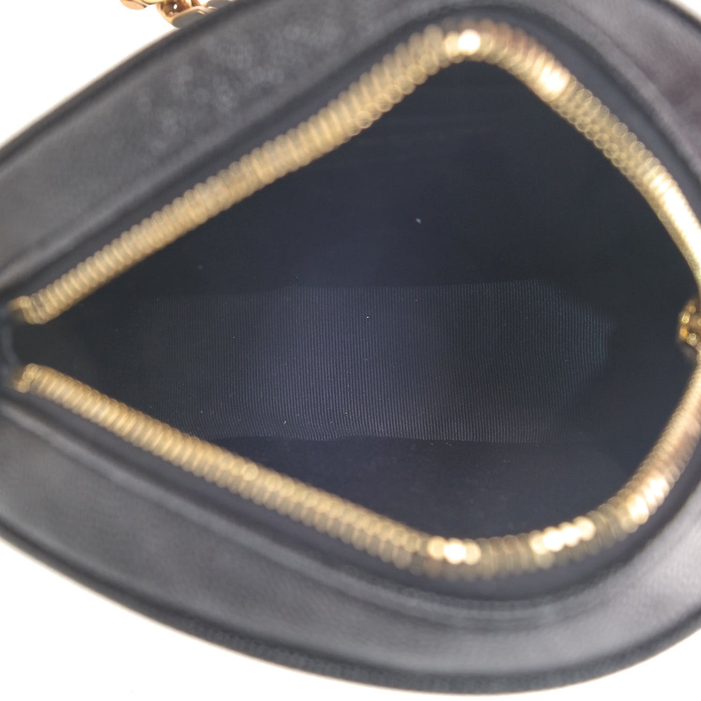 Grain De Poudre Matelasse Chevron Quilted Round Vinyle Camera Bag Black