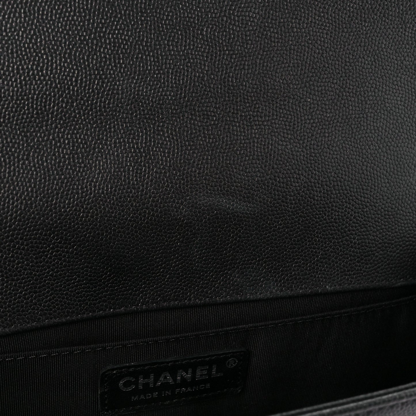 Caviar Quilted Medium Boy Flap So Black