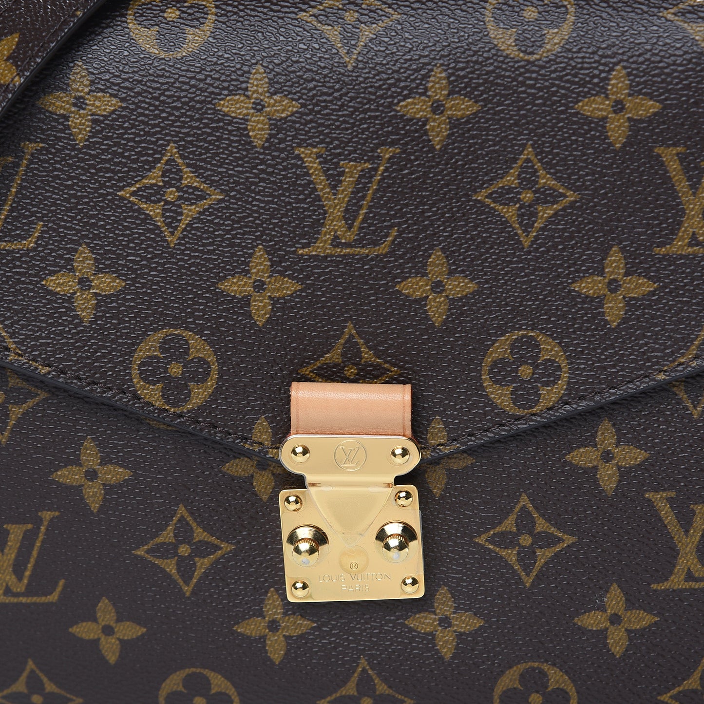 Monogram Pochette Metis