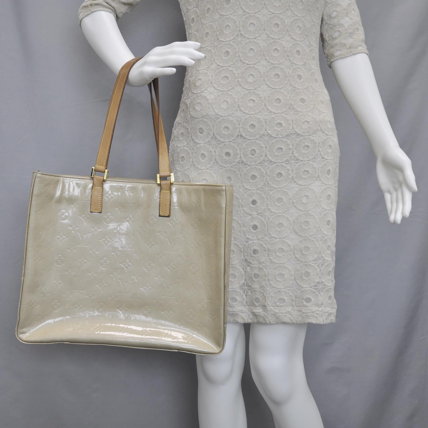 Louis Vuitton Vernis Columbus Beige 2 of 9