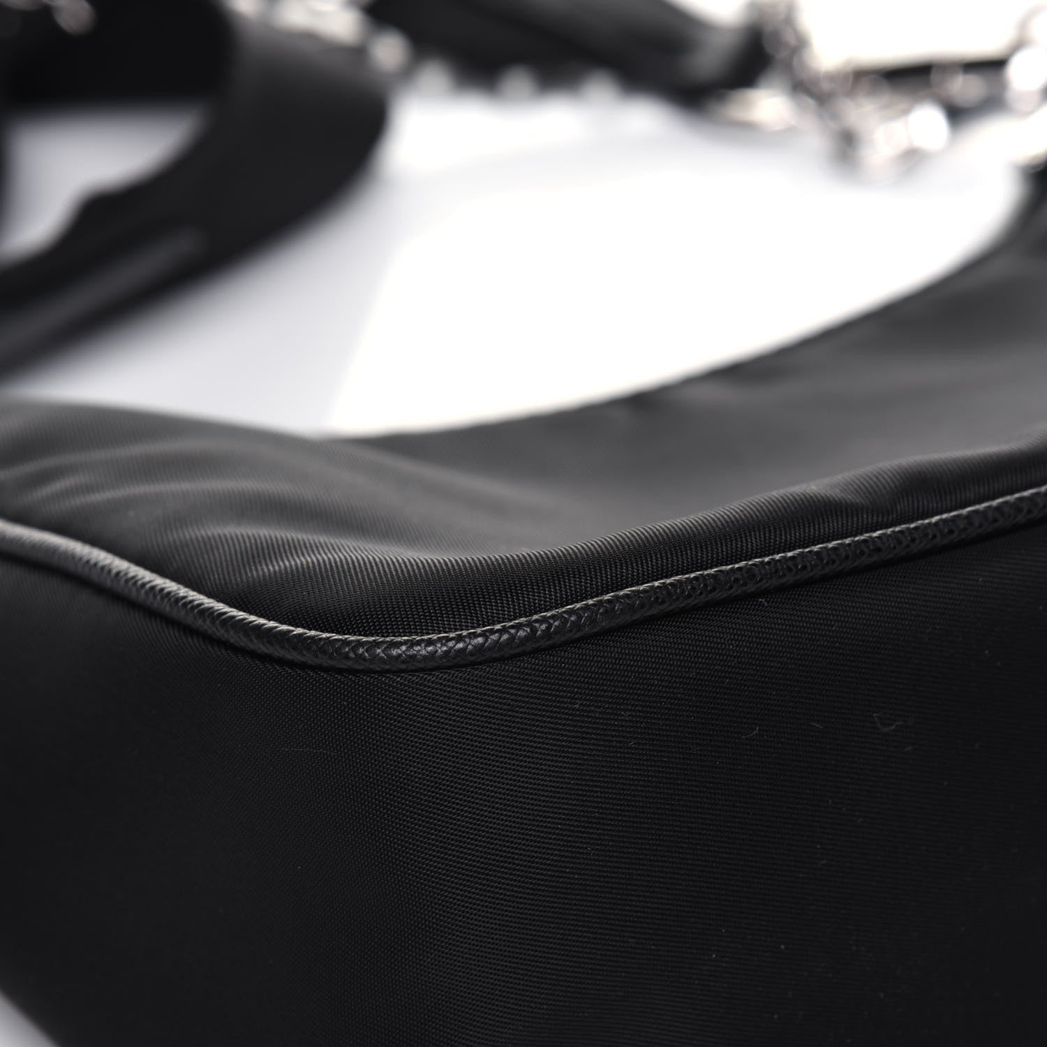 Prada Nylon Re-Edition 2005 Shoulder Bag Black 14 of 17